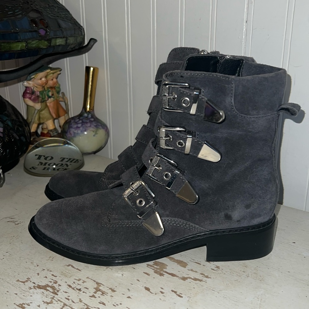NWT Marc Fisher LTD Diante Booties Grey Suede. 7.5 buckle